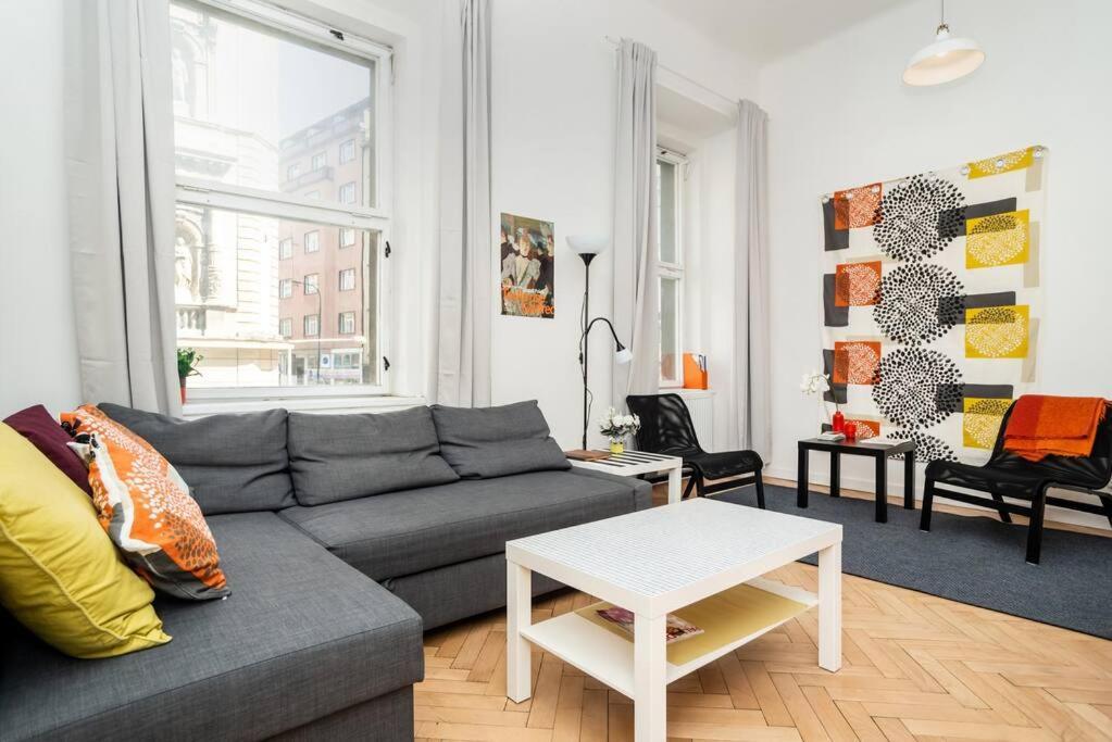 Bright, Spacious Apartment In The Historic Centre 프라하 외부 사진